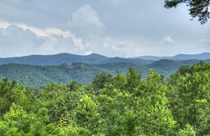 Year Round Mountain Views