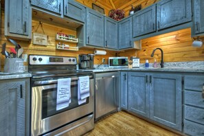 Sweet Retreat offers a fully equipped kitchen!