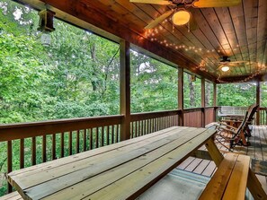 Outdoor seating area for the perfect outdoor meal