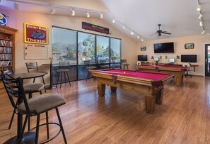 Spielezimmer