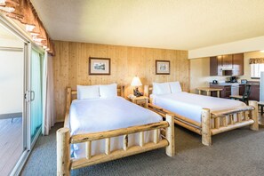Unit with 2 Queen size beds