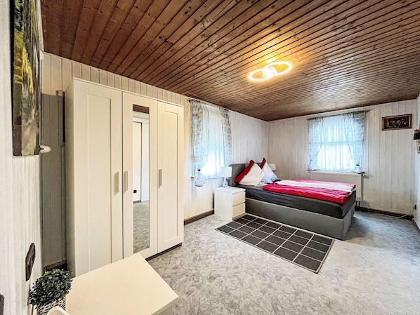 Building, Property, Furniture, Comfort, Wood, House, Interior Design, Bed Frame, Floor, Flooring