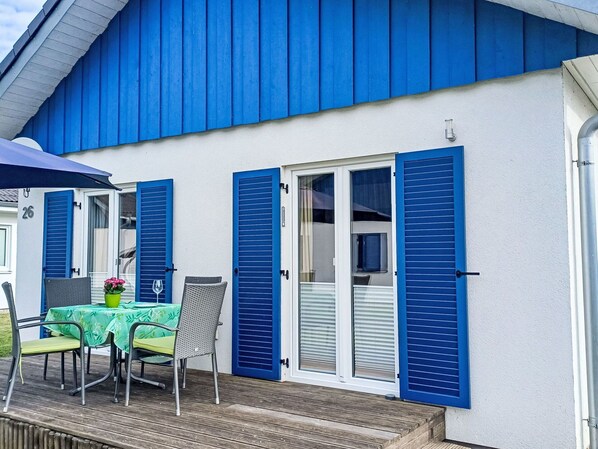 Fenêtre, Bâtiment, Bleu, Bleu Azur, Chaise, Maison, Porte, Bois, Table