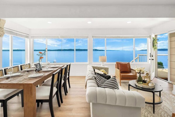 Welcome to our 180 degree water view vacation house!
