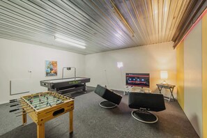 Spielezimmer