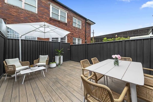 Outdoor dining