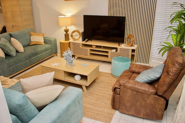 Spacious Living Room