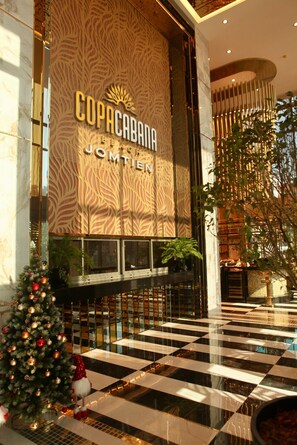 Reception in lobby 