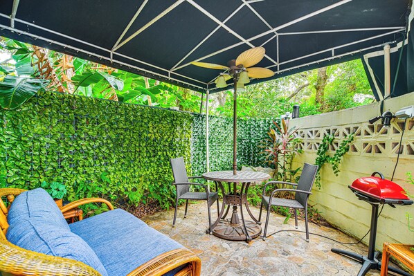 Clearwater Vacation Rental | Studio | 1BA | 2 Steps Required | 225 Sq Ft