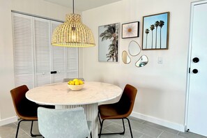 2 dining