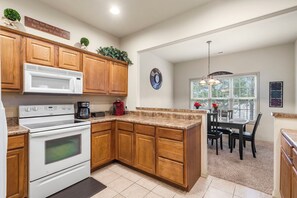Fully equipped kitchen
