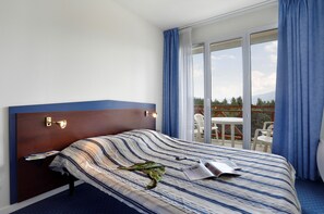 Drift to sleep in the comfortable Double bed after a wonderful day outside.