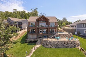 LAKESIDE EXTERIOR