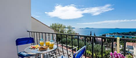 Terrasse / Balkon