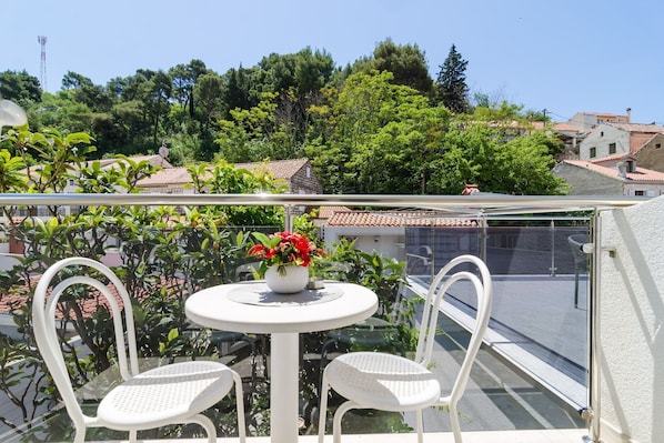Terrasse / Balkon