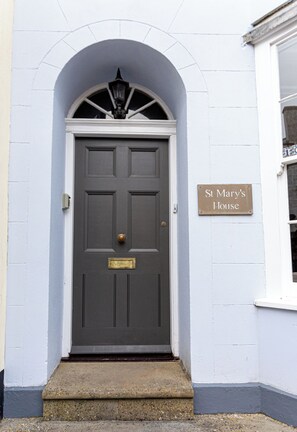 Welcome to St Mary's House