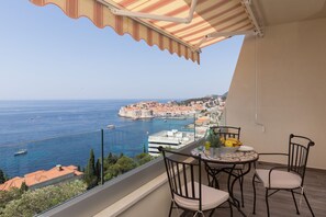 Terrasse / Balkon