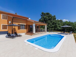 Swimming Pool, Composite Material, Resort, Estate, Eco Hotel, Shade, Outdoor Furniture, Villa, Design, Hotel
