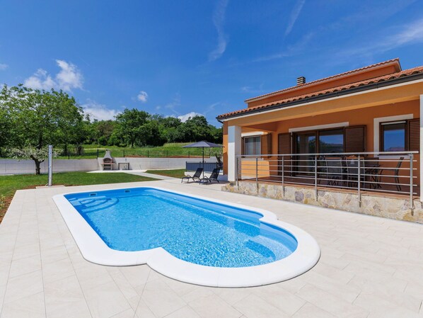 Swimming Pool, Resort, Composite Material, Outdoor Furniture, Leisure, Eco Hotel, Estate, Villa, Shade, Landscaping