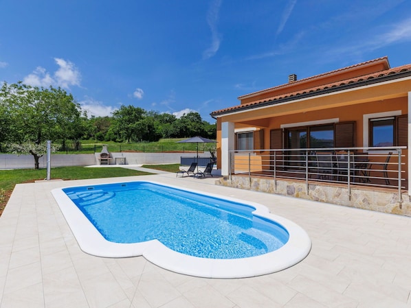 Swimming Pool, Resort, Composite Material, Outdoor Furniture, Leisure, Eco Hotel, Estate, Villa, Shade, Landscaping