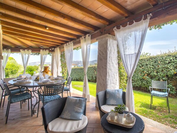 Plant, Furniture, Property, Table, Chair, Shade, Lighting, Interior Design, Architecture, Outdoor Furniture