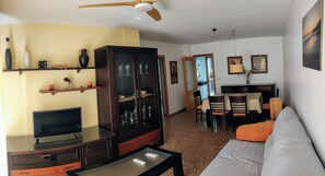 Salón comedor, vista desde el balcón