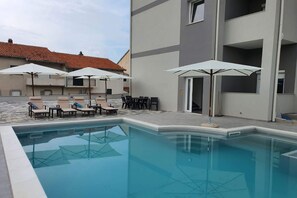 Holiday Home Swimming Pool