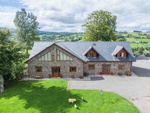 Poplar Tree Eco Lodge