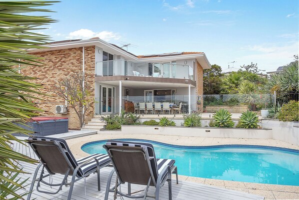 Stunning pool area