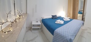 Bedroom (2)