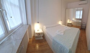 Bedroom (2)