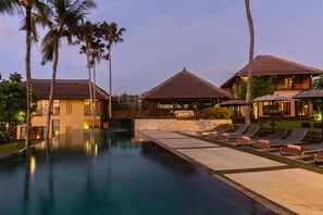 Piscina exterior