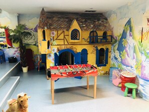 Children's play area - indoor