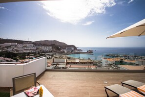 Beach/ocean view