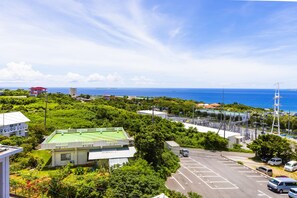 Beach/ocean view