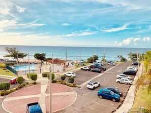 Beach/ocean view