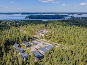 Båtar