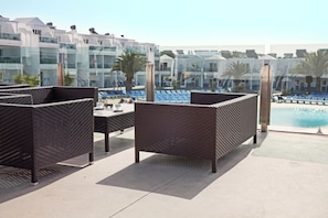 Bar vid poolen