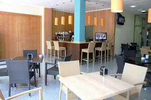 Coffee shop
