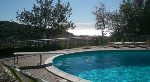 Utomhuspool