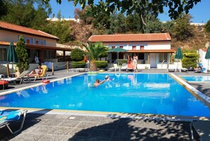 Utomhuspool