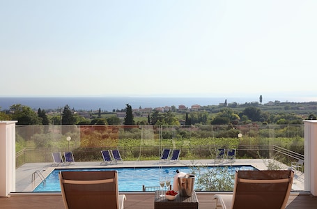 Utomhuspool