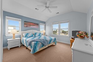 Master Bedroom, 3d floor East
