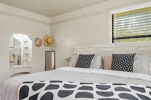 Sleep like royalty in our king-sized primary—because every vacation deserves a little luxury