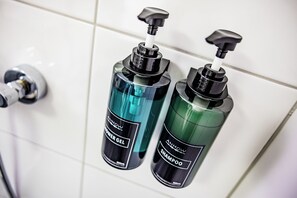 Bathroom amenities