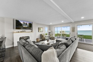 Living room facing the Lake