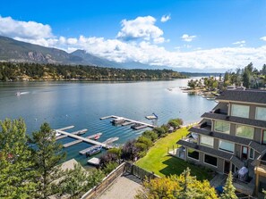 Exterior of Bay Breeze, a lakefront condo with walkout access to Lake Windermere.