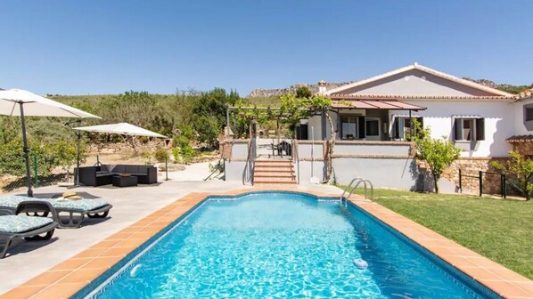 Villa Rosales Villanueva de la Concepción by Ruralidays