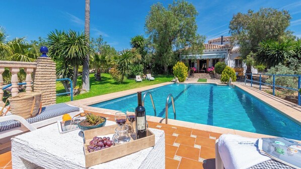 Casa Rural El Olivar Arriate by Ruralidays