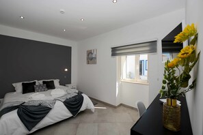 Bed,Bedroom